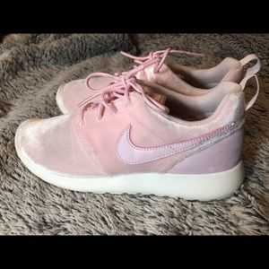 Pink Velvet Roshe Ones